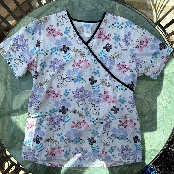 Women size medium SB Scrubs scrub top - Picture 1 of 2